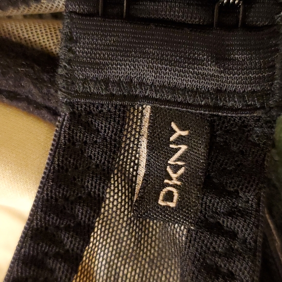 Black lace sexy bra sz 34DD - Picture 5 of 6